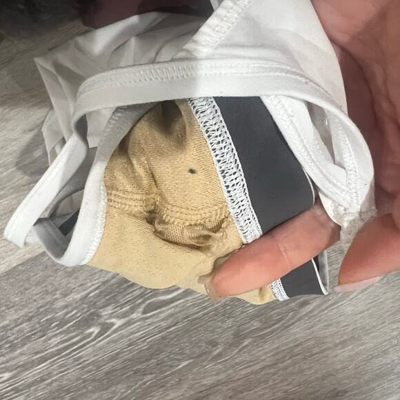 Lululemon Athletica Size 4 Racerback White Shirt - Picture 4 of 7